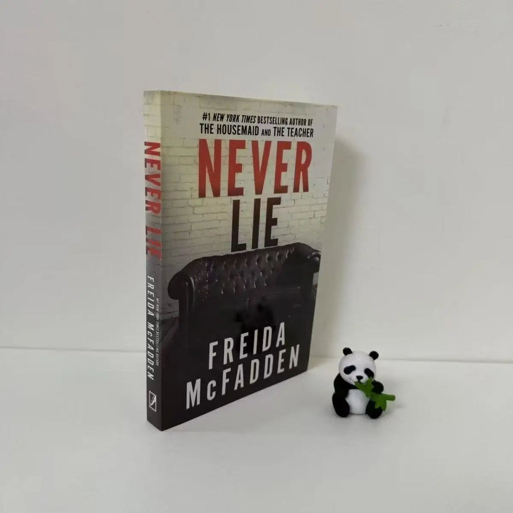 The Crash、 The Teacher、The Boyfriend、Never Lie By Freida McFadden Paperback Book in English