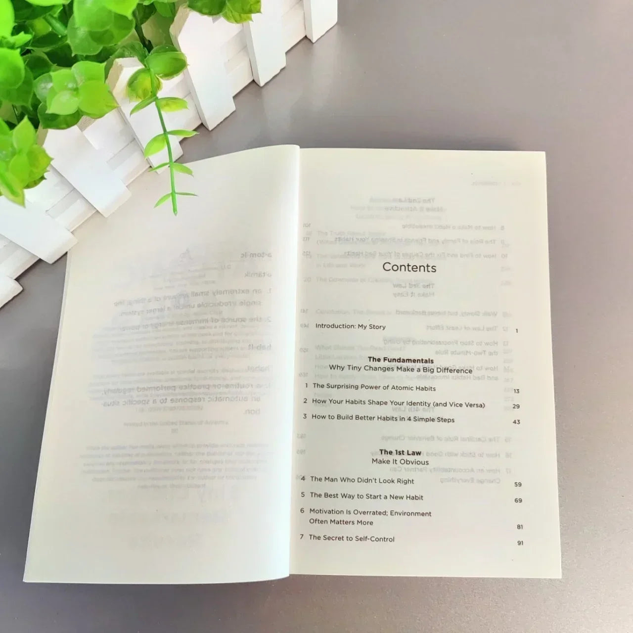 【Ready Stock】Atomic Habit: An Easy & Proven Way to Build Good Habits & Break Bad Ones by James Clear psicologia books